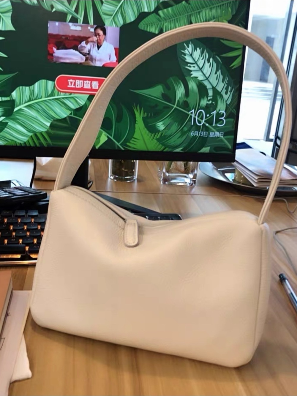 Leather Classic White Shoulder Bag - Elegant Everyday Tote